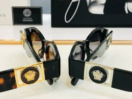 Picture of Versace Sunglasses _SKUfw55051482fw